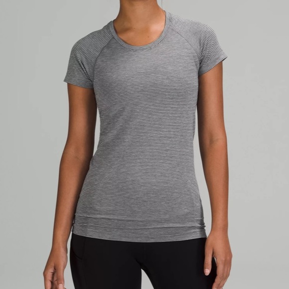 Lululemon swiftly tech size 4